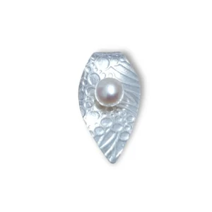 White pearl pendant